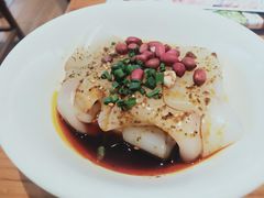 -诚铭记·虾仁汤包·成都小吃(融创店)