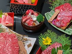-山川小町·极番烧肉(新地假日广场店)