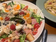 老教堂色拉-JINNS锦时 steak&pizza(浸信会礼拜堂旧址店)