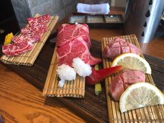 精品肉三拼-炎蔵牛舌烤肉