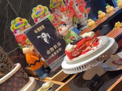 -雍容荟帝王蟹活龙虾展台自助(IFS黑金店)