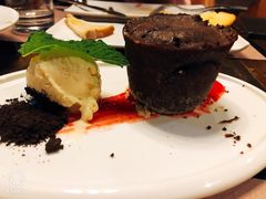 招牌流心巧克力蛋糕-Lingo西餐厅(仙乐斯广场店)