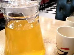 -愉肴麻辣香锅(中山路店)