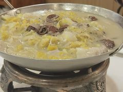 -悦府东北私房菜·饺子王·铁锅炖(长白山万达店)