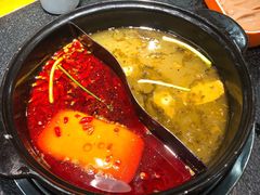 -两三事小郡肝串串香火锅(桂庙店)