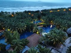 -三亚湾海居铂尔曼度假酒店