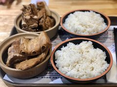 -万和春排骨砂锅米饭(新业广场店)