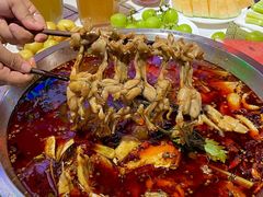 -蛙一刀·麻椒鱼火锅(金仙桥店)