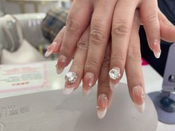 -瞧·享轻奢美甲美睫