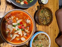 -老滇山寨•云南特色菜•地方菜•民族风情歌舞表演(金碧店)