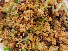 牛肉蔬菜炒饭-金味德兰州牛肉拉面