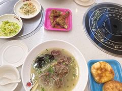 -老东镇啤酒屋海鲜加工·蒸汽海鲜·海鲜烧烤(台东店)