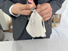 -J-Optical佳视明眼镜·蔡司视觉(青岛金茂览秀城店)