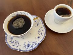 -Café Monson