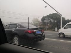 -泰州之星奔驰4S店(海陵店)