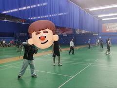 -中地华冠羽毛球俱乐部