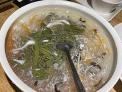 -吴越荣记苏州菜·松鼠桂鱼100%活鱼现做(斜塘老街店)