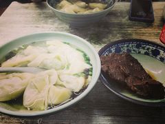 -无名氏宵夜小摊(祝家三姐妹馄饨店)