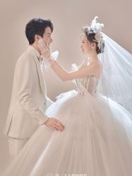 -第一夫人婚纱摄影(南京店)