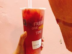 草莓丸茶-丸摩堂鲜果茶(万年场店)