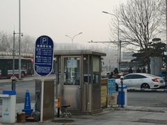 -悦邻百姓广场-停车场
