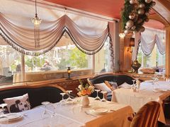 -火车头法国西餐厅