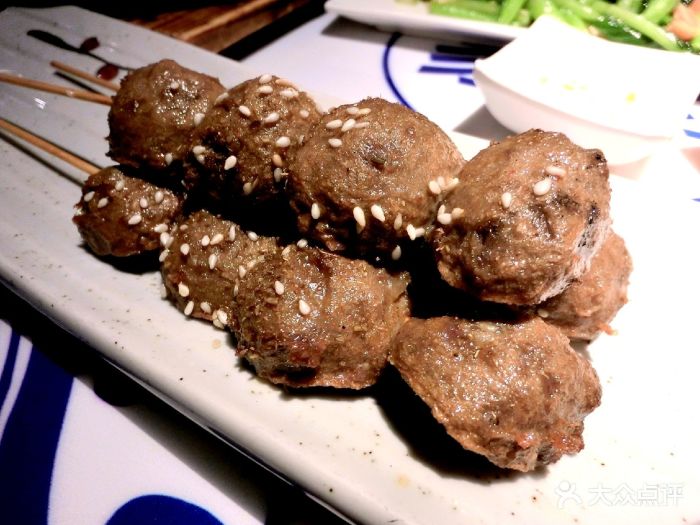 家府潮汕菜(虹桥南丰城店)烤牛肉丸串图片