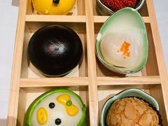 -翡翠小城·海鲜豆捞·广式点心(老佛爷店)