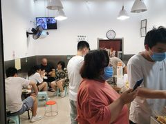大堂-郭记小街麻辣烫(南小街总店)
