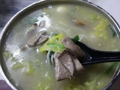 -红鼻子桂林米粉(金唐新光界店)