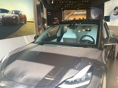 -TESLA 特斯拉(上海太古汇体验店)