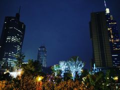 -UNI UNI(环亚凯瑟琳店)