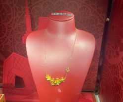 -周大福CHOW TAI FOOK(解放路天鸿小食代店)