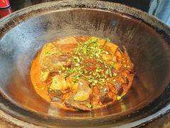 -鱼窝棚柴火铁锅炖(富山屯店)