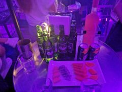 -欧米亚派对酒吧(绵阳店)