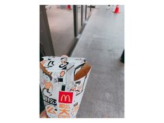 -麦当劳(杭州西湖银泰百货店)