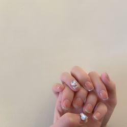 -Fanni美甲美睫皮肤管理