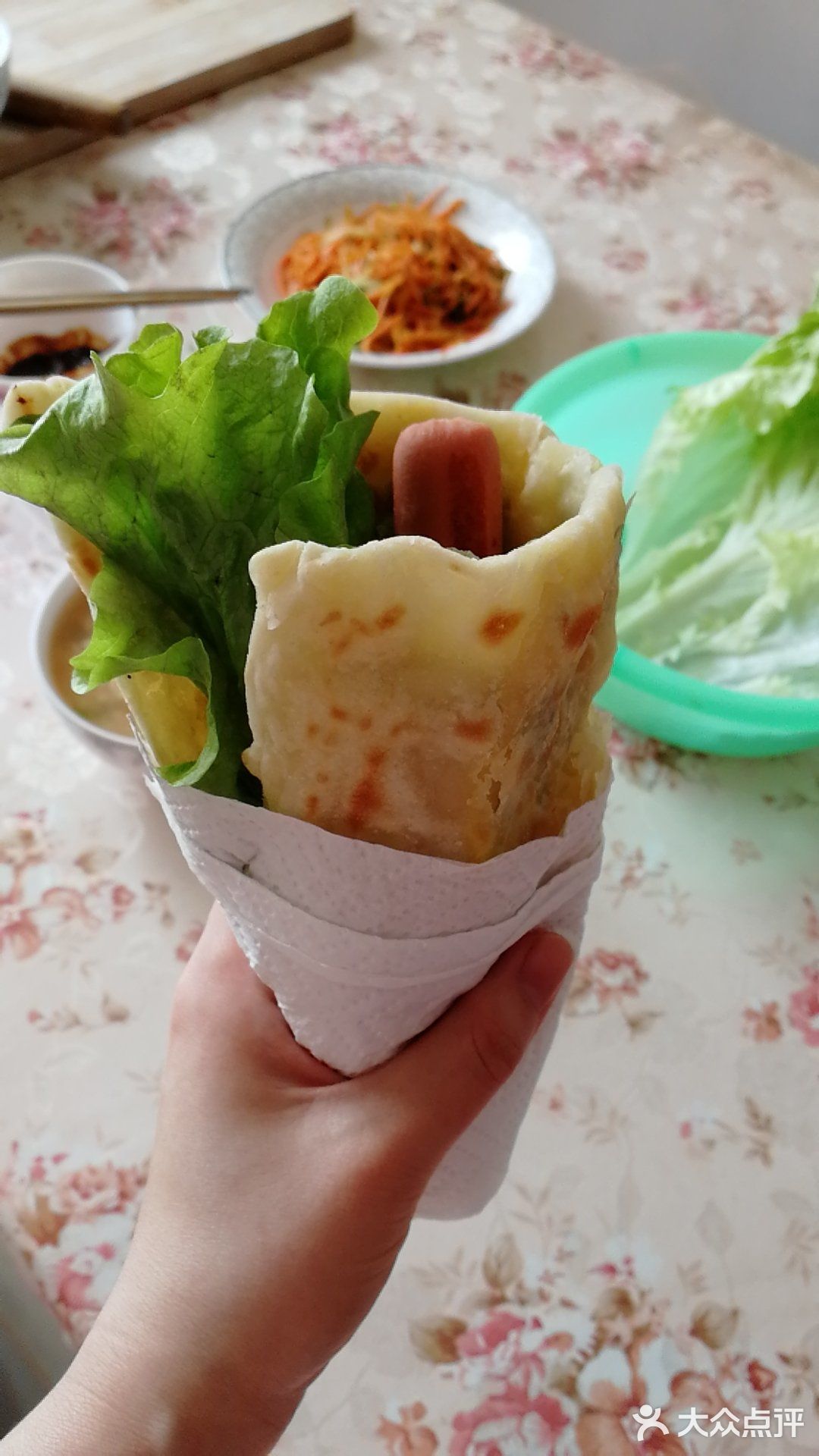 图一是妈妈自制的鸡蛋灌饼,真的很棒