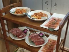 -明洞阿姨·韩式酱蟹烤肉·创意料理(三元桥店)