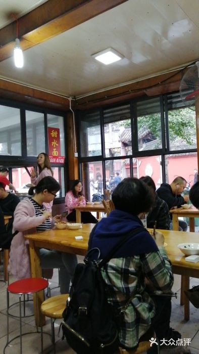 洞子口张老二凉粉(文殊院店)大堂图片