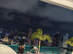 -滨海湾金沙购物商场