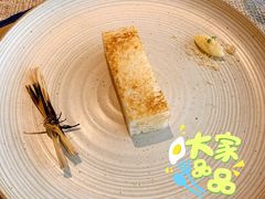 烟熏稻香手工黄油面包-香樟花园法式铁板烧(恒隆广场店)