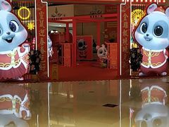-梅龙镇广场