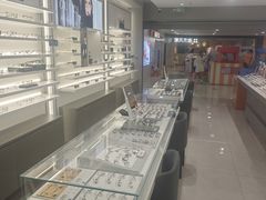 -镜客眼镜(浦江欢乐颂店)
