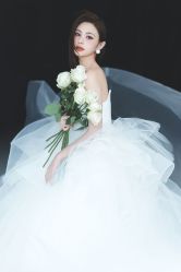 -雪中彩影婚纱摄影·微光艺术中心