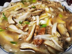 -邱二餐馆