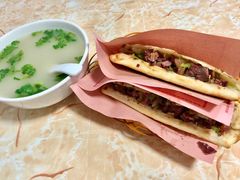 驴肉火烧-河间正宗驴肉火烧(听海居店)