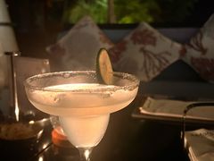 -亚龙湾喜来登·美景台大堂吧