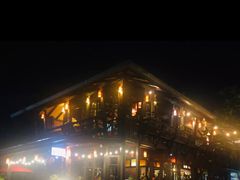 -Dash Teak House