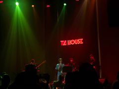 -TZ House音乐现场(来福士中心店)
